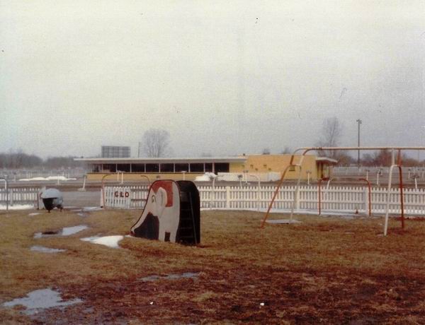 Blue Sky Drive-In Theatre - 1975 Playground And Concession Stand From Greg (newer photo)